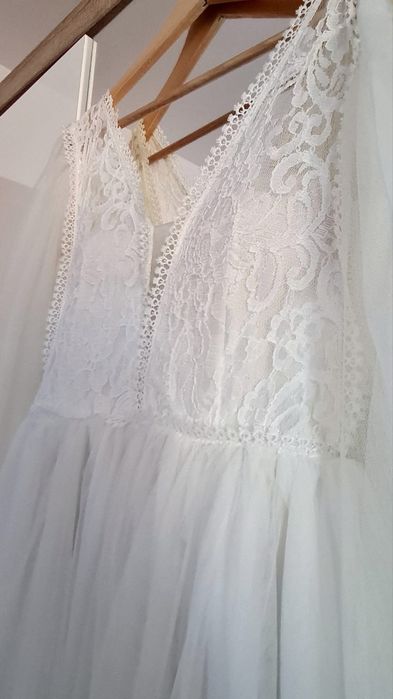 Rochie de mireasa cu dantelă