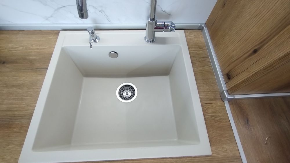 / ЗАПАЗЕНА / Гранитна Мивка Фатгранит