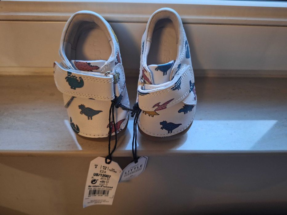 Бебешки нови обувки Next