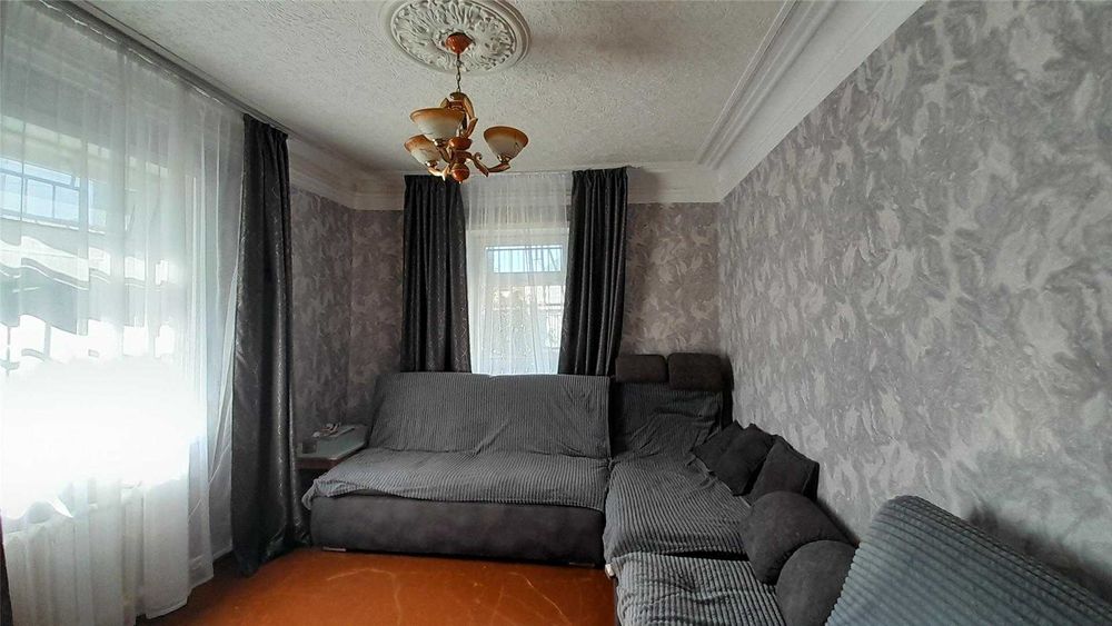 Продам 5 комнатн дом, в районе хлебозавода