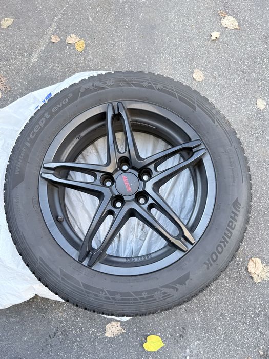 Jante 5x 114,3 + Anvelope iarna Hankook Noi