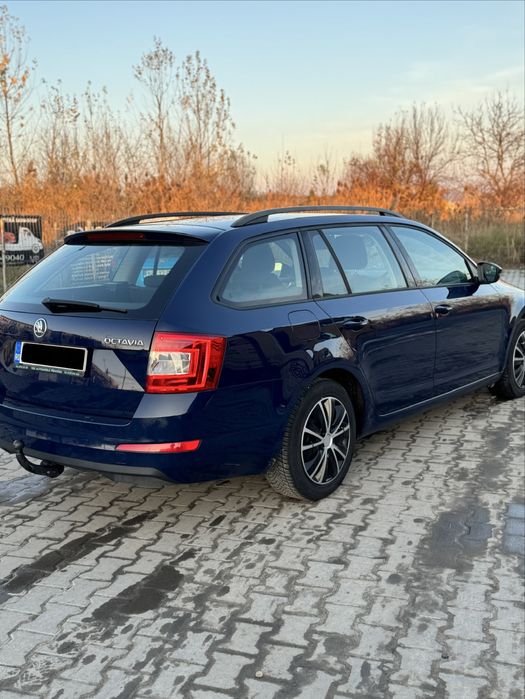 Vand Skoda III, 1.6 TDI 110 cp, impecabilă