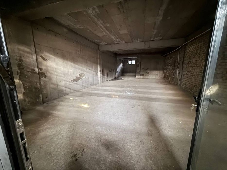 Нежилое помещение на Цокольном этаже продаётся ул Нукусская  1 линия