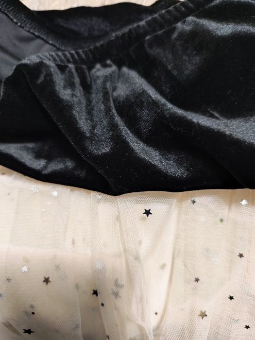 Рокля ХЛ, с бляскава мрежа с отворени рамене