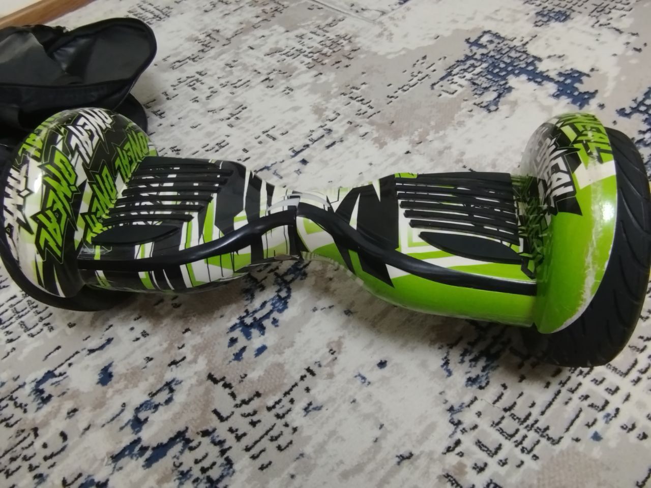 Hoverboard sotladi !