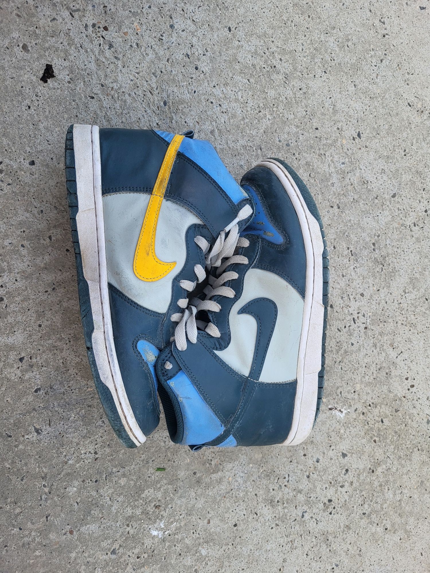 Vând Nike Dunk High