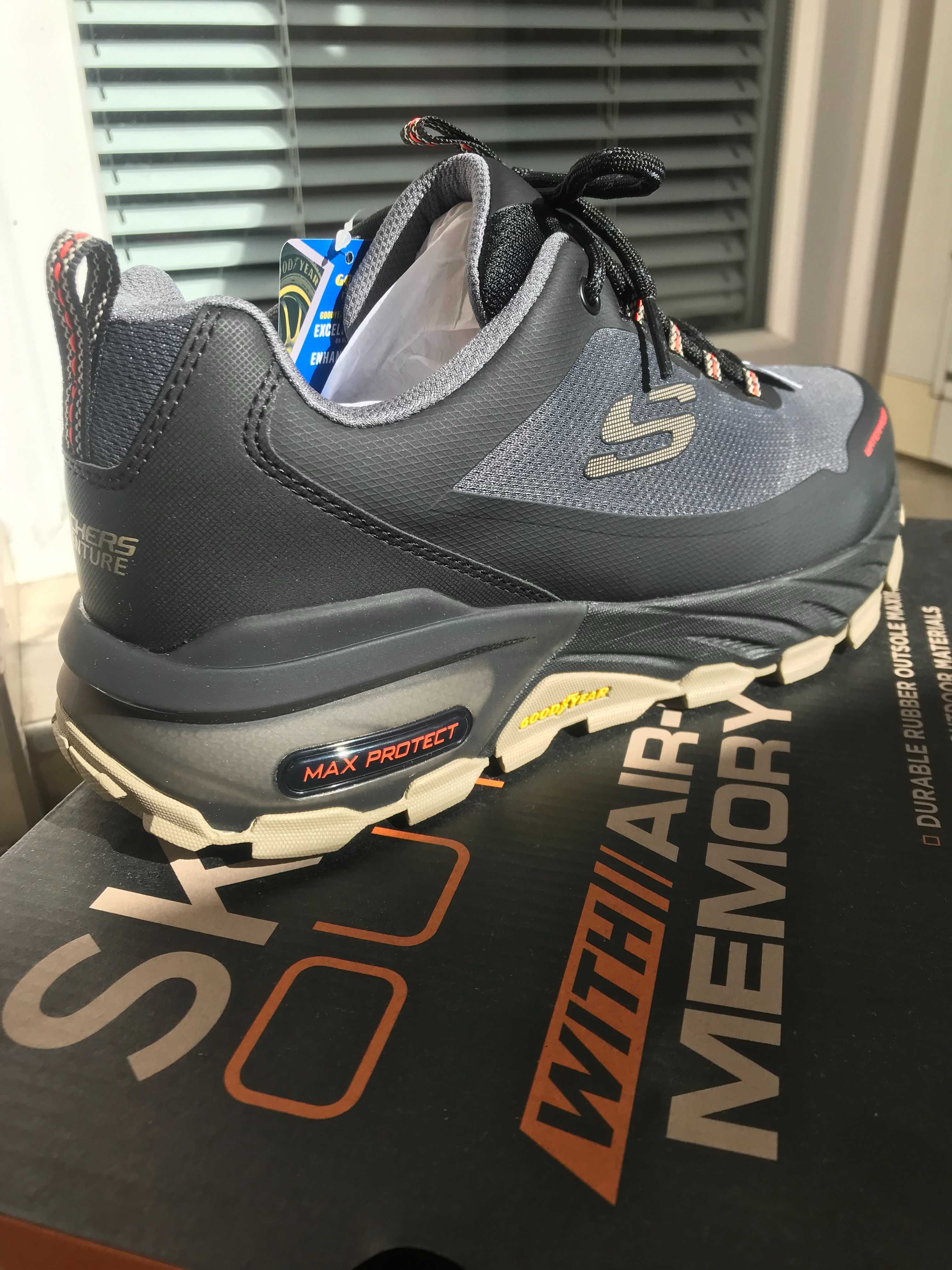 Skechers - Водоустойчиви маратонки 42 номер