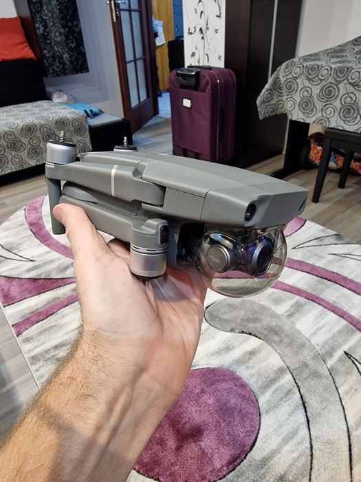 Dji Mavic 2 Zoom ca noua impecabila 2 baterii cutie profesionala