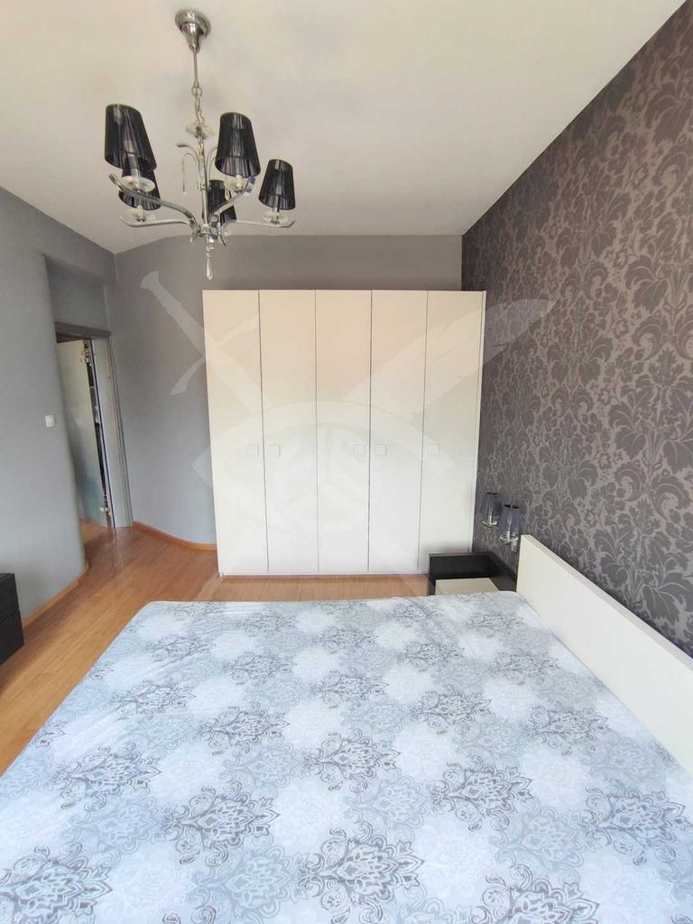 Дава се под наем Тристаен апартамент в София, Център - 65 кв.м за 650 € - Снимка #5