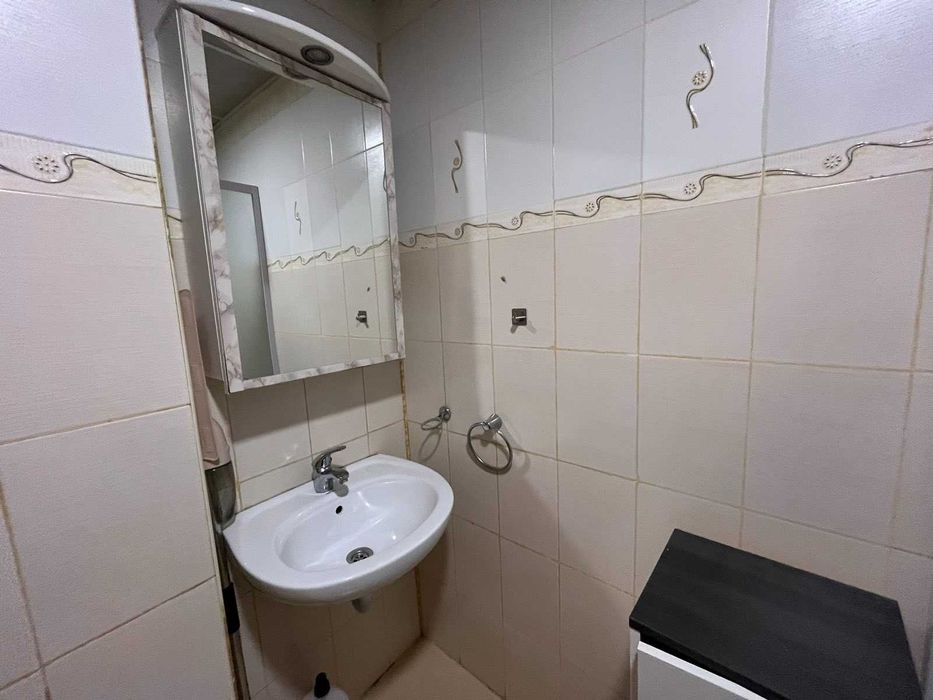 Дава се под наем Тристаен апартамент в София, Дружба 2 - 70 кв.м за 663 € - Снимка #8