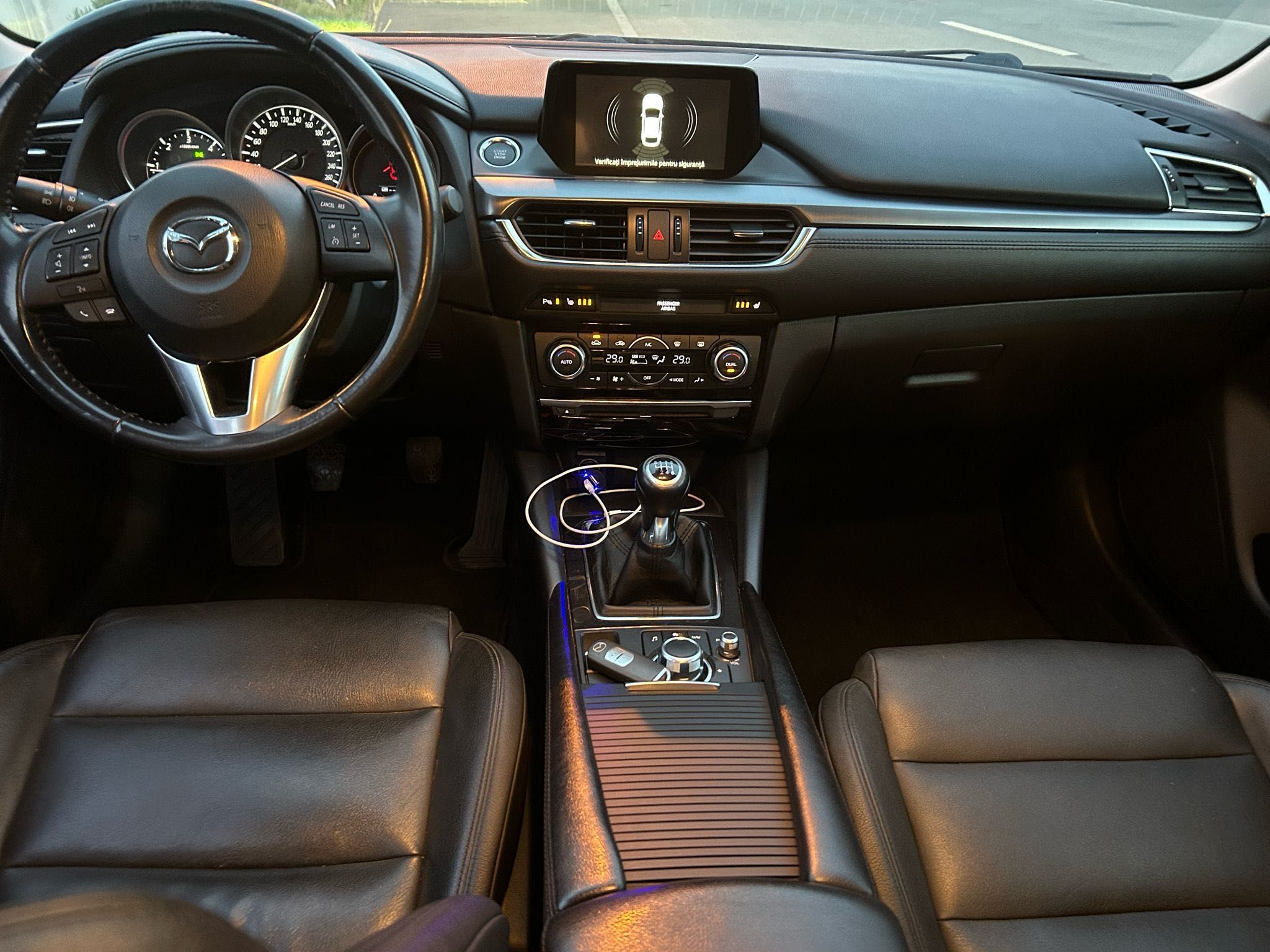 Vand Mazda 6,2015