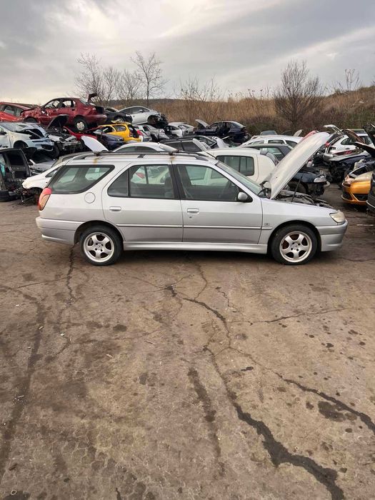 Пежо 306 2.0 дизел от 2000 година на части