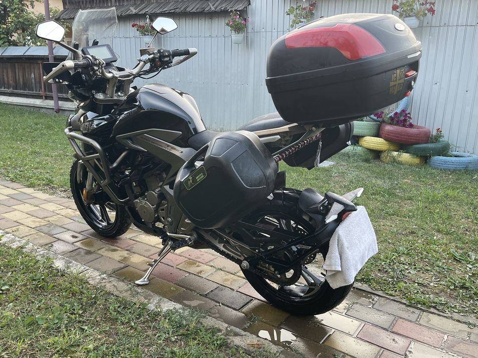 Vand/Schimb Moto Zontes 310