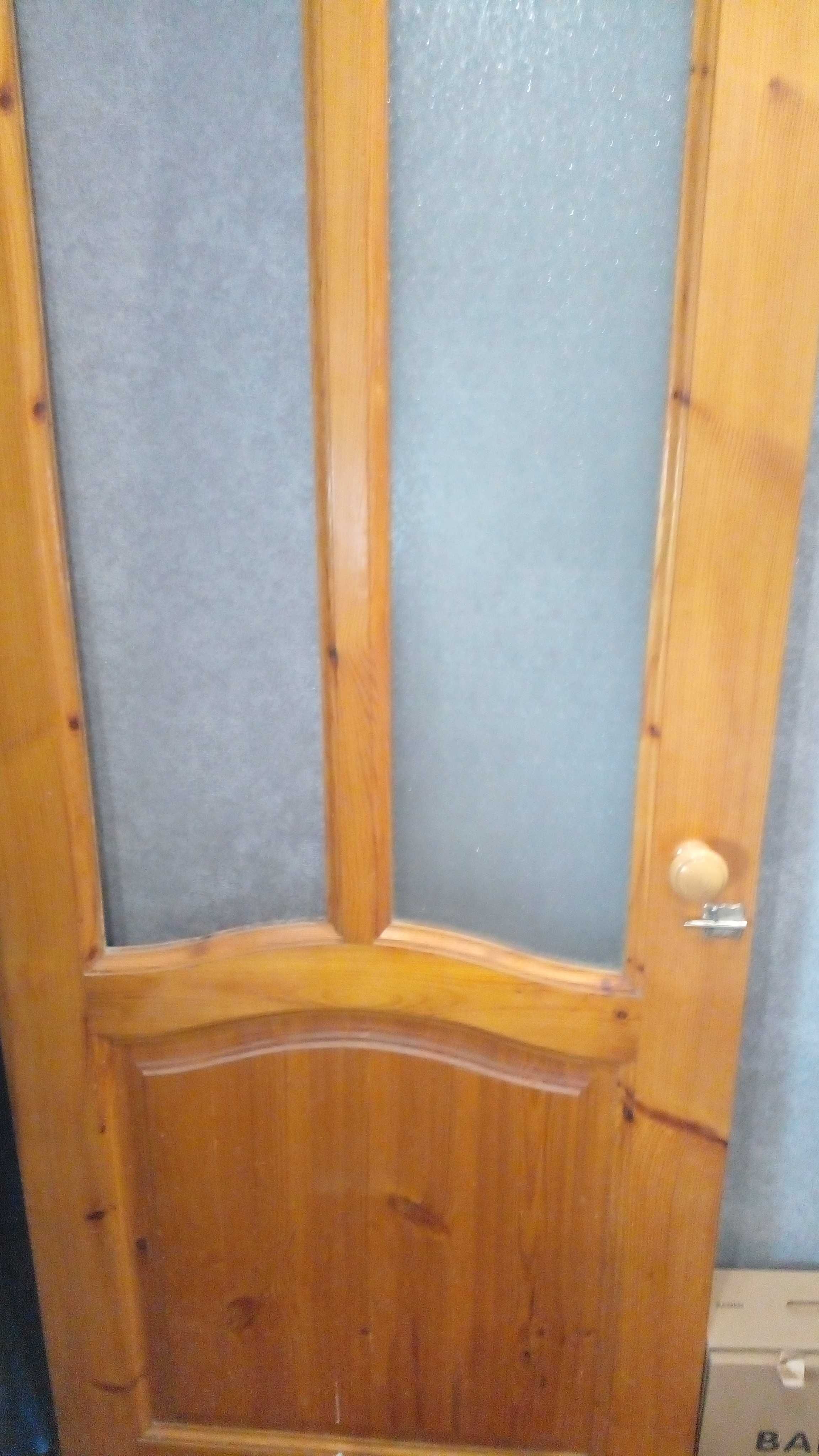 Дверь межкомнатная, деревянная