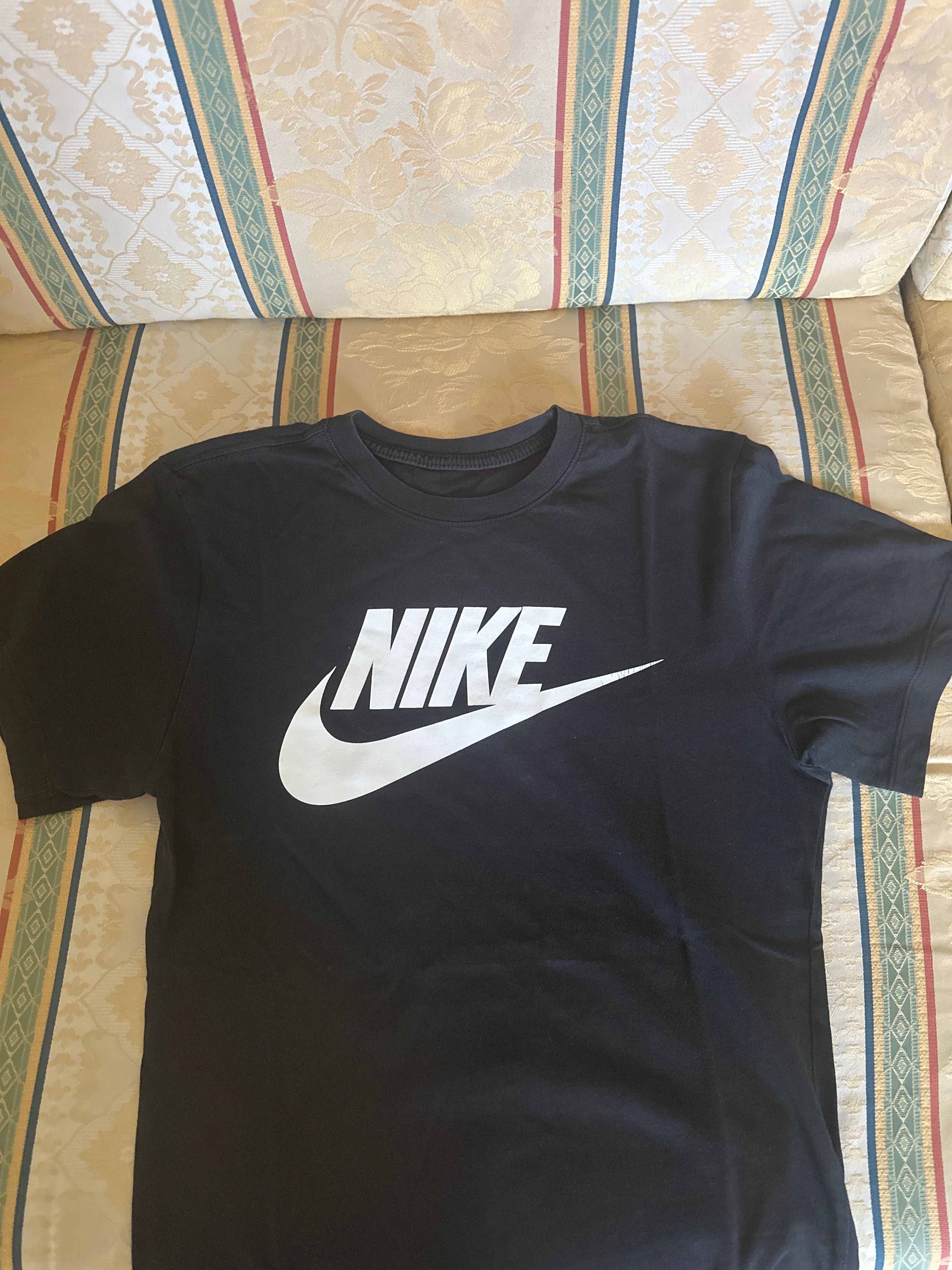 Tricou nike, marimea xs
