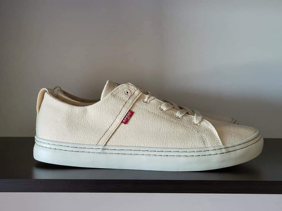 LEVI'S Sherwood Low Налични 44номер 28см/40номер 25см Стелка Нови