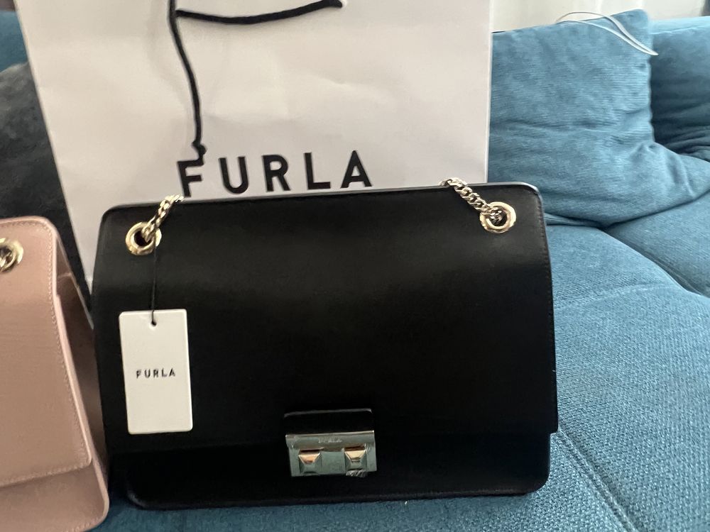 FURLA BELLA crossbody! Най-големият размер BELLA. 30х23х11см! Жестоки