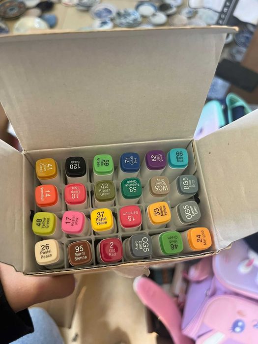 Rechizite de vanzare