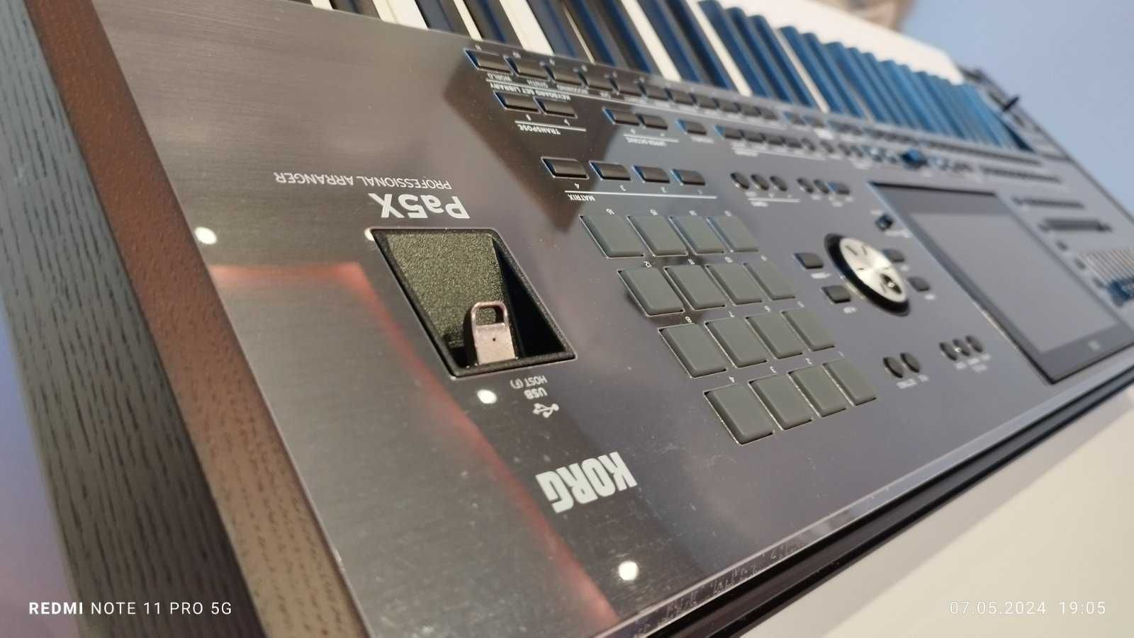 Korg Pa5x-61 key