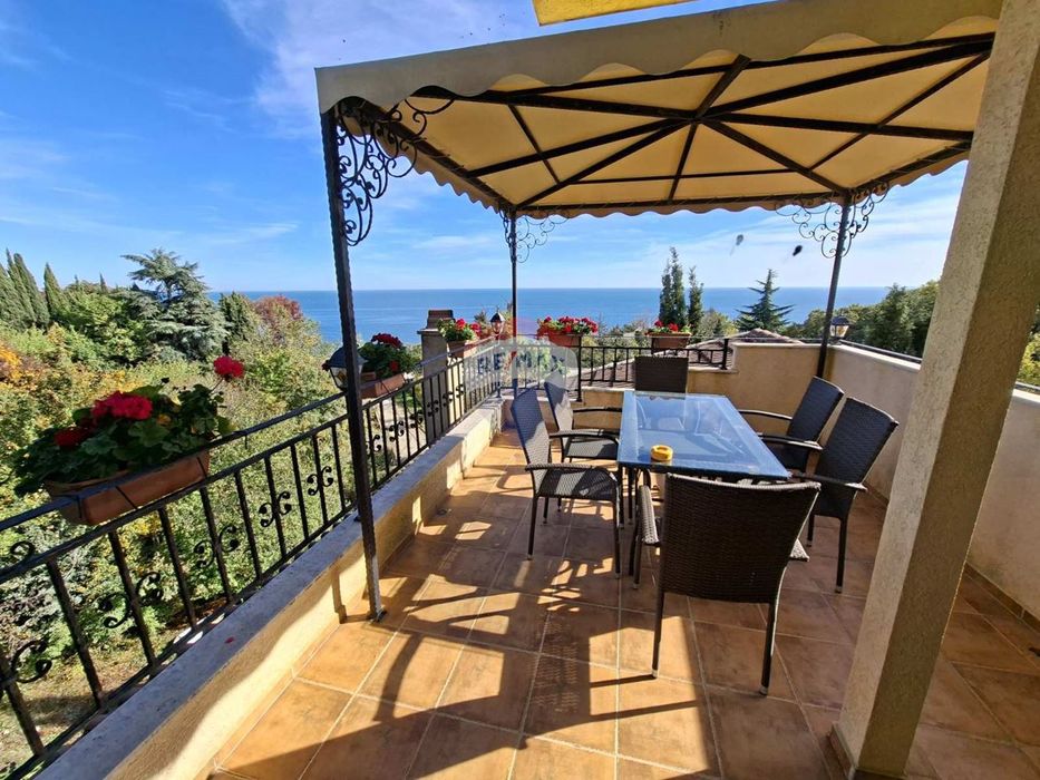 Хотел за продажба в к.к. Чайка, Варна, ТЕ