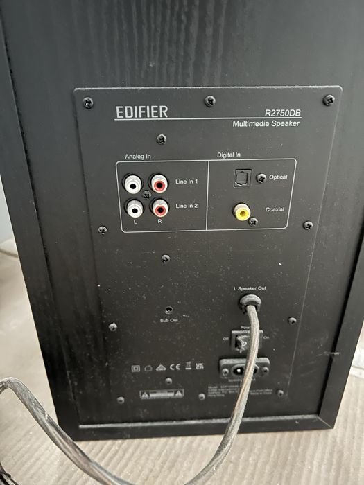 boxe Edifier 2.0 R2750DB de 136w cu suporti boxe