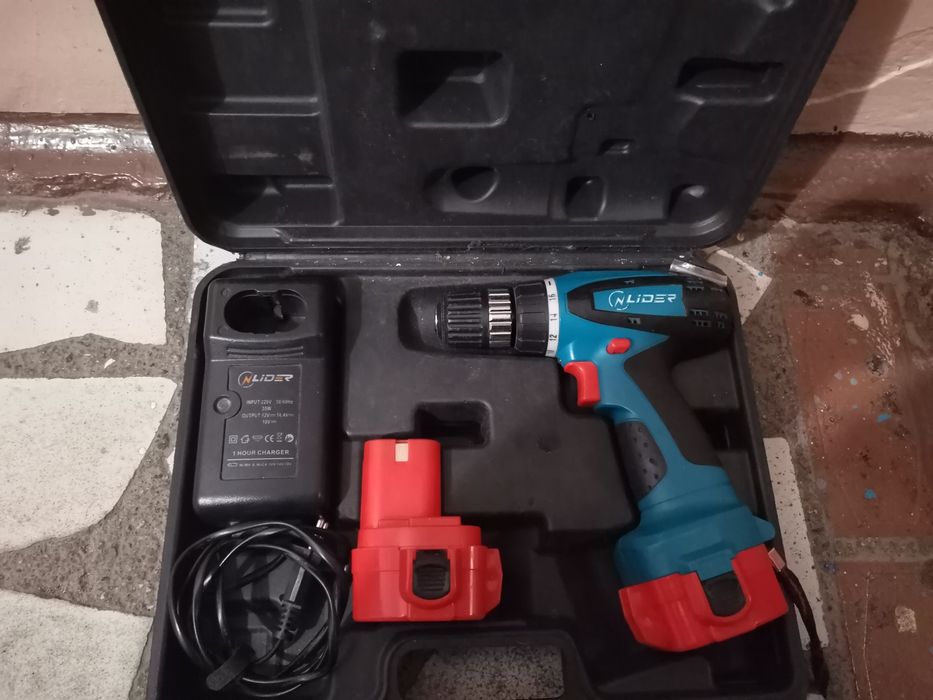 Продам шуруповерт