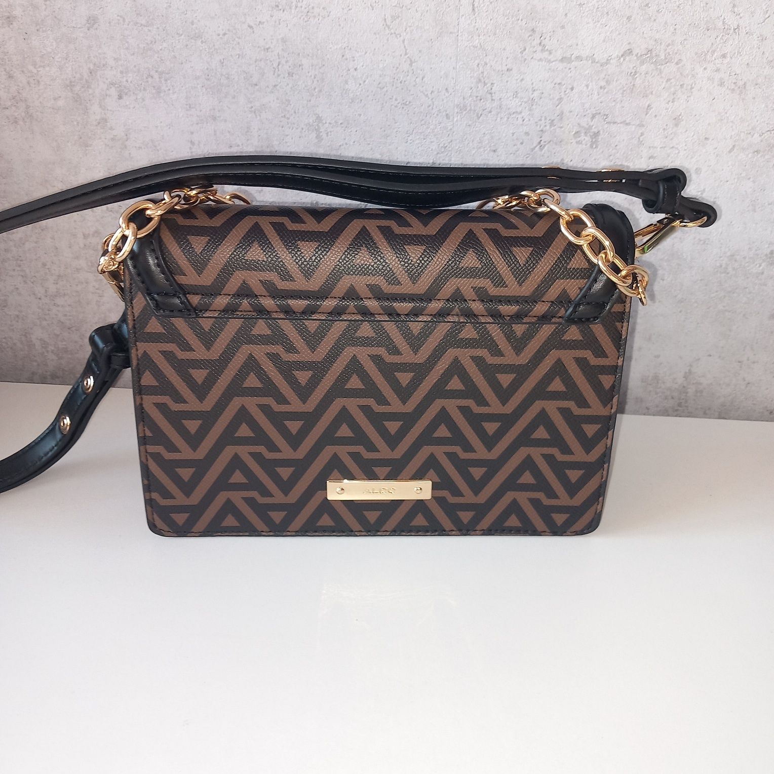 Нова дамска чанта Aldo