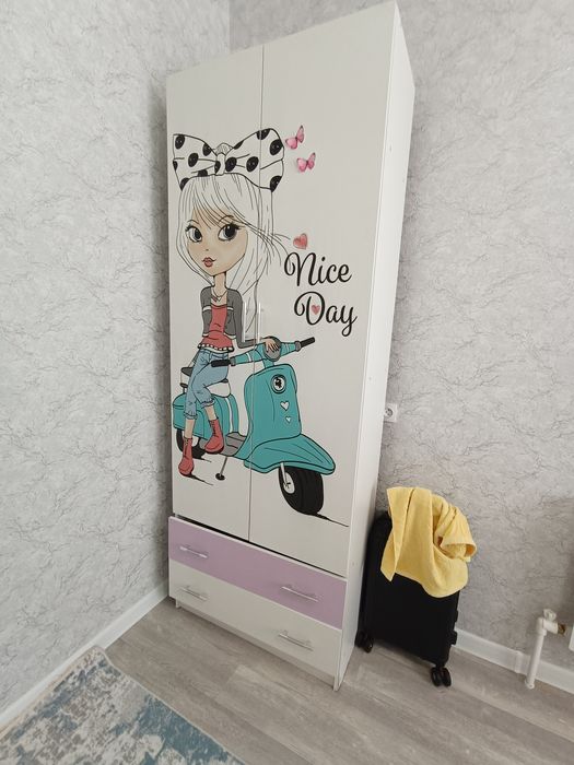 Набор из кровати, шкафа и стола, десткий