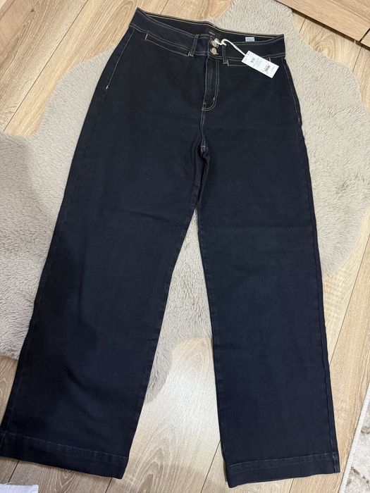 Дълга дънкова пола и дънки чисто нови с етикет.