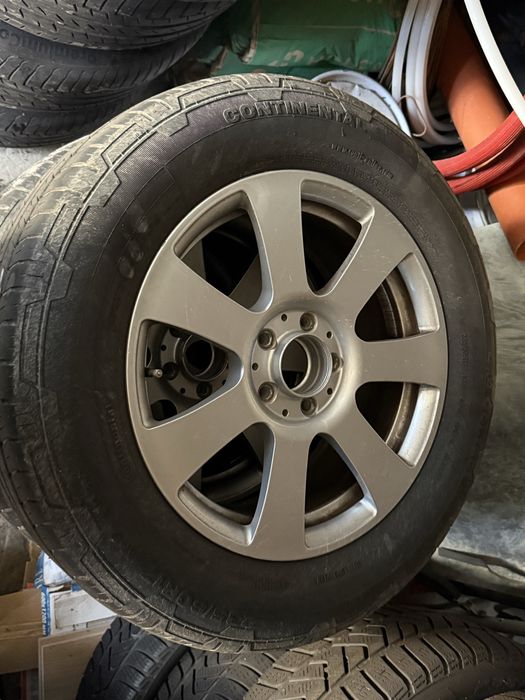 Roti de aliaj, jante cu cauciucuri de M+S Continental 235/60/17