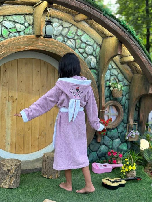 Banniy xalat qizlarga