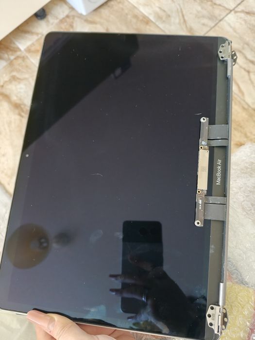 Ecran MacBook Air 13” – netestat