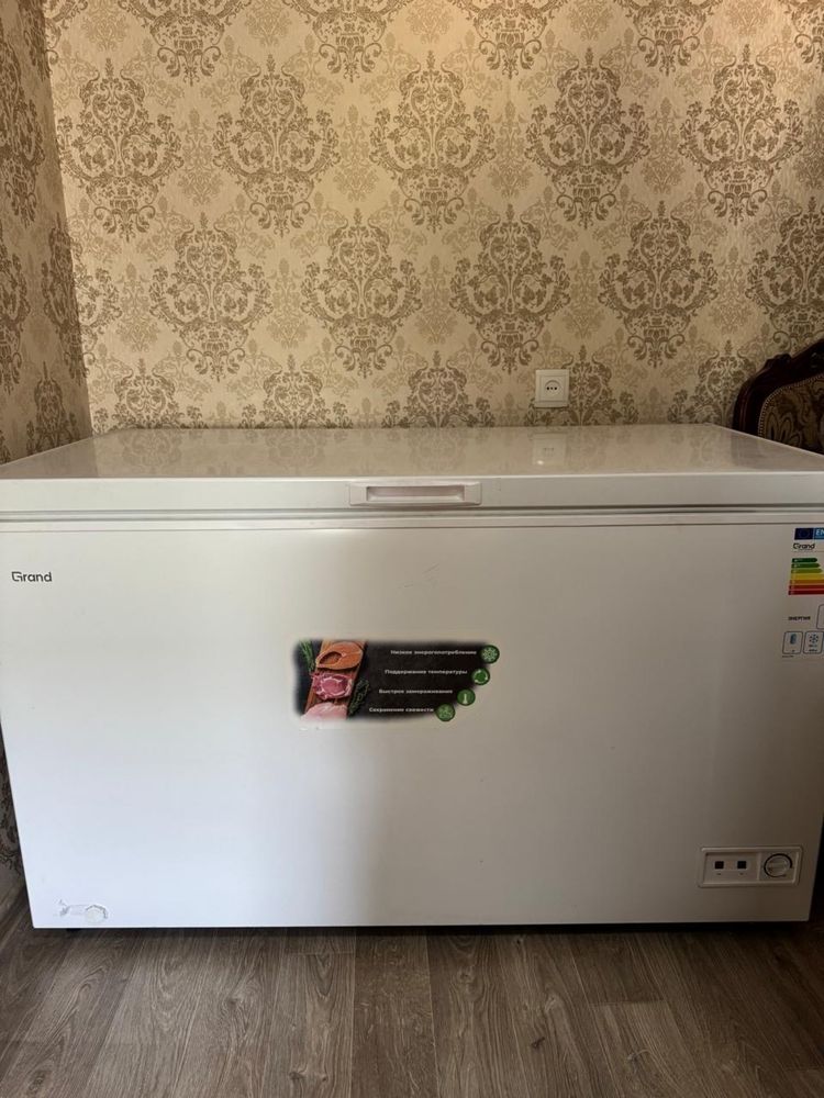Морозильник Grand объем 400л.