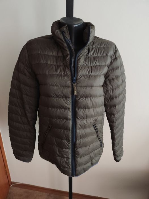 Woolrich down jacket 

Размери широчина рамене 45 см.

под мишниците