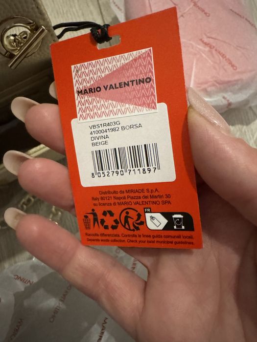 Poseta/Geanta de umar Mario Valentino, noua, bej, cu sigiliile pe ea!