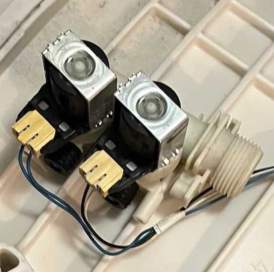 Пералня Ariston AVF109, Ел Инсталация, Помпа, Клапани