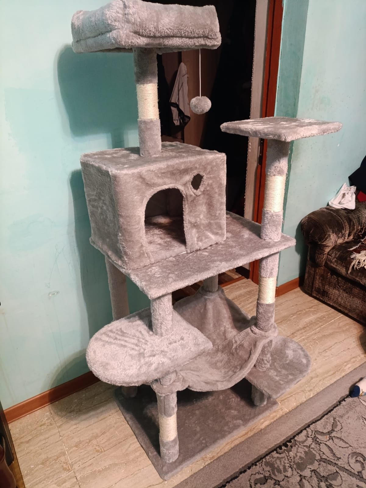 Домик для кошек и котов