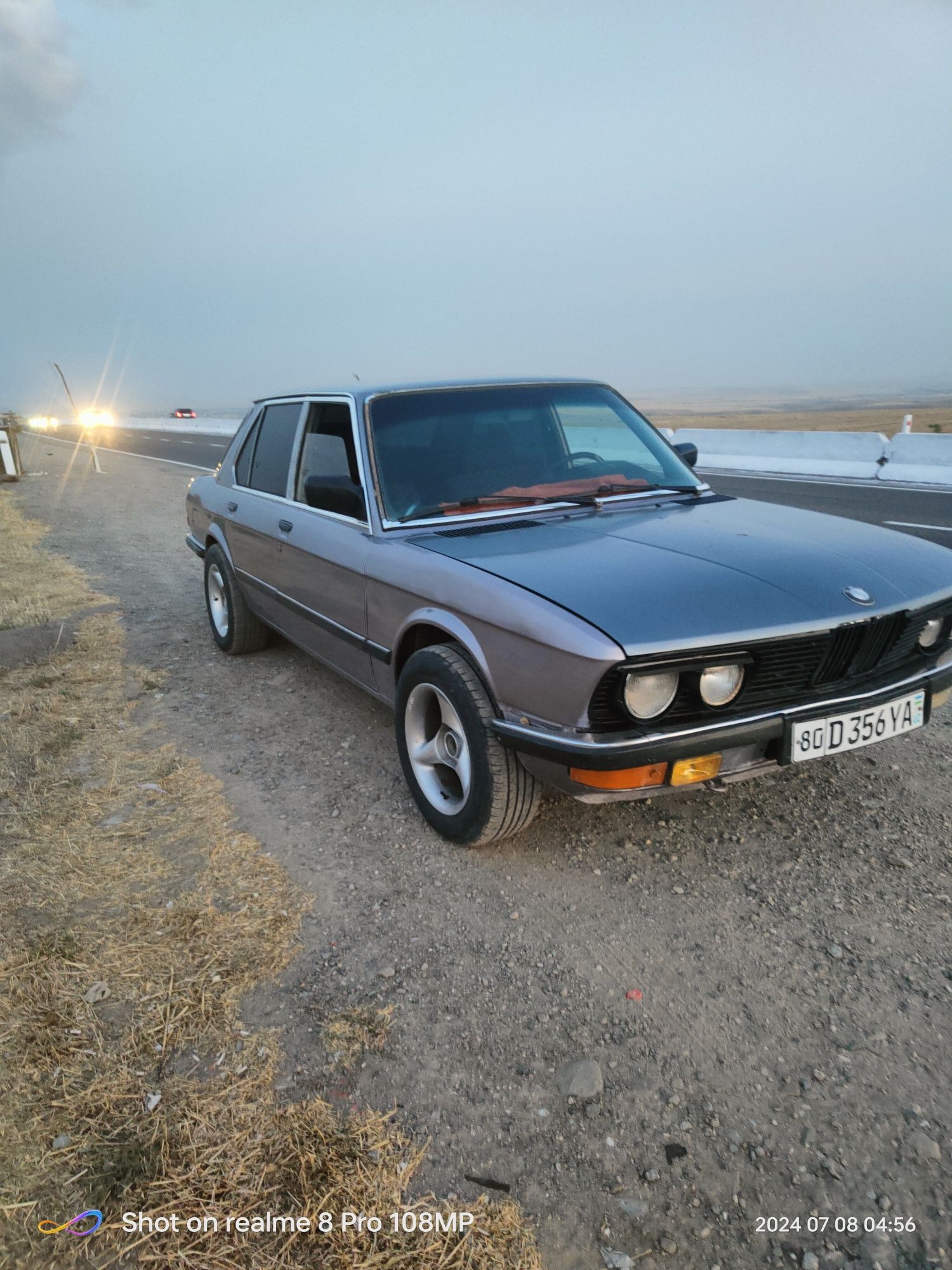 bmw e  28 525.ktdghj