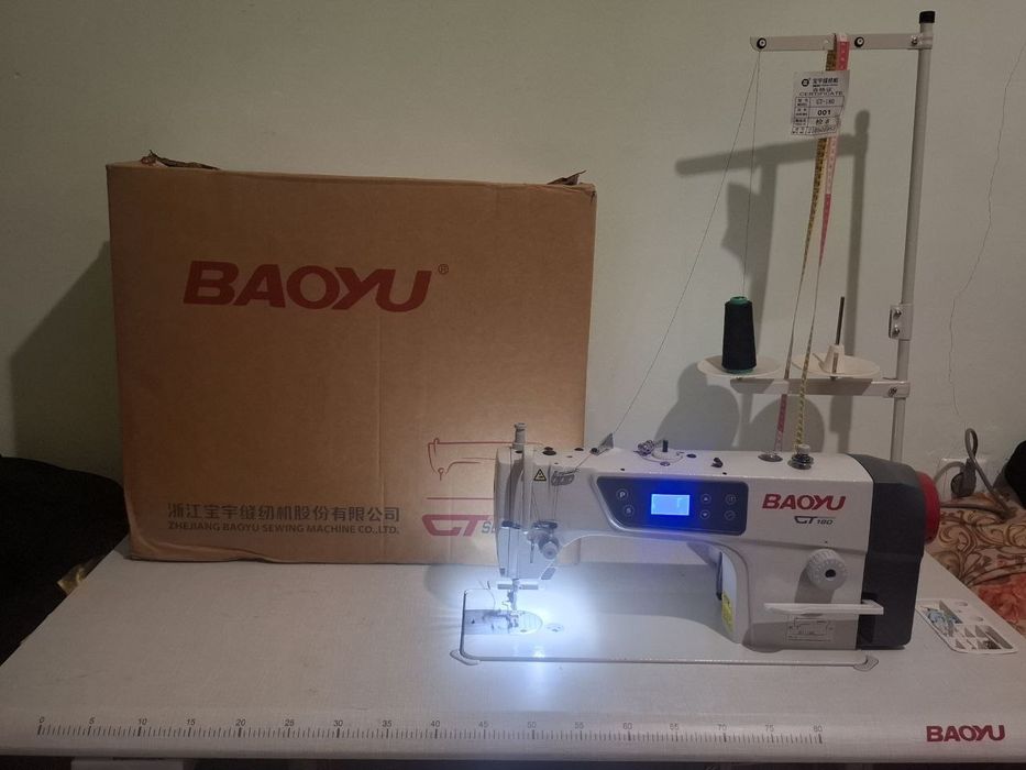 Тикув машинаси столи билан