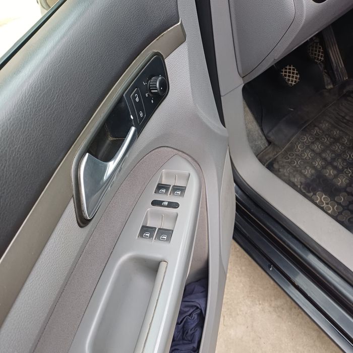 Volkswagen Touran 1.9 TDI 2008