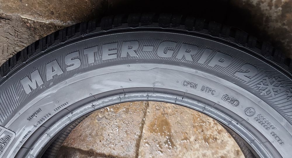 Set 4buc 215/65 R16 98H Semperit Speed-Grip 2 SUV M+S iarnă