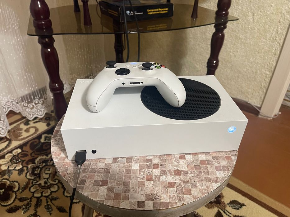 Продам Xbox series S