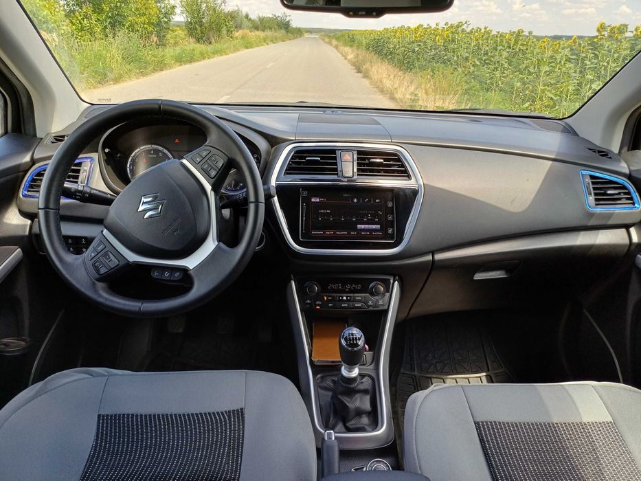 Vand Suzuki SX4 SCross 4x4 cu multiple accesorii