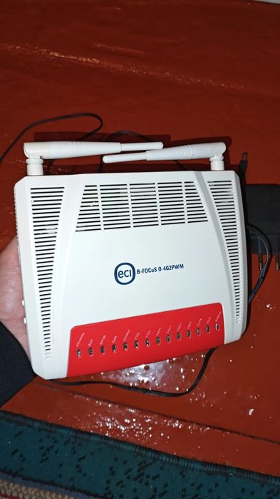 Роутер (состояние как новое)