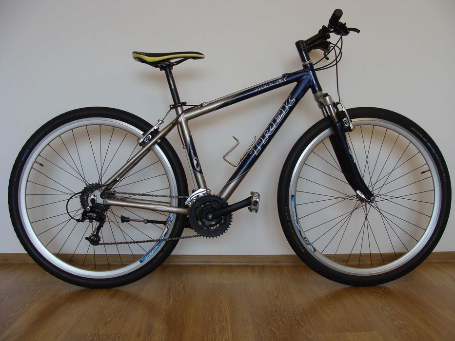 Bicicleta TREK, trekking-oras, cadru aluminiu, Deore, roti 28-Germania