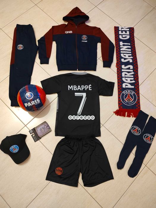 Черен ЕКип Мбапе + Топка + Калци + Шапка 99лв ПСЖ PSG Mbappe Детско