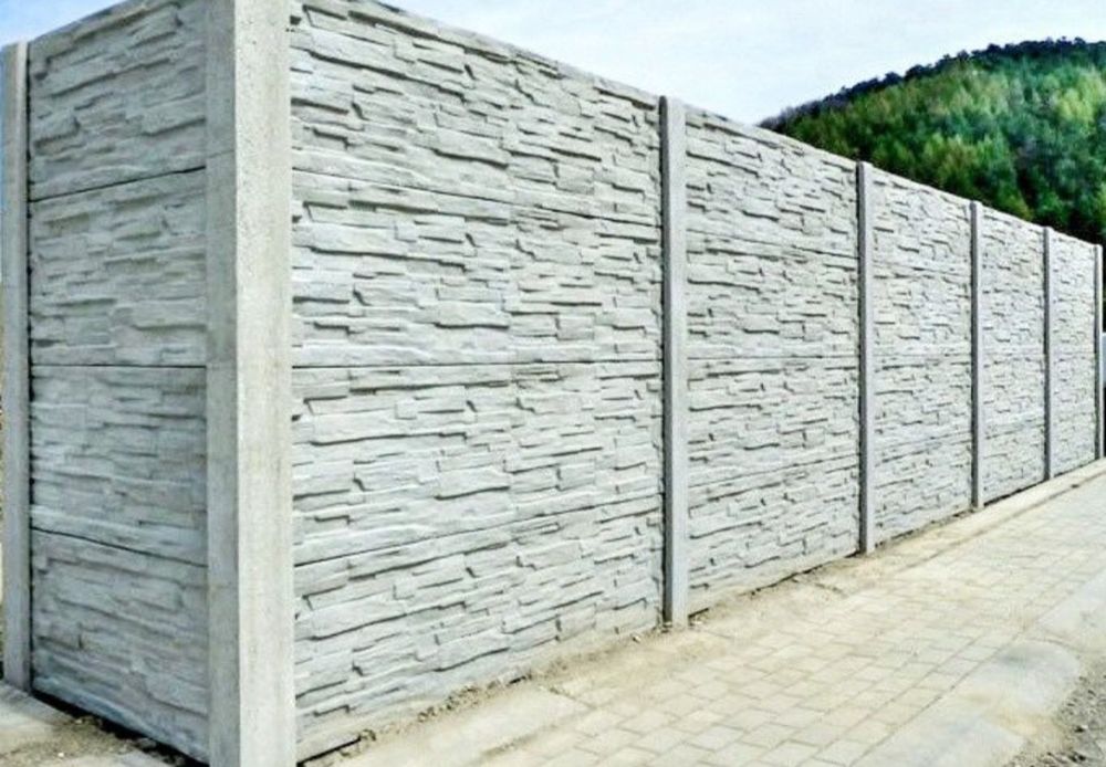 Garduri și porți detalii la telefon