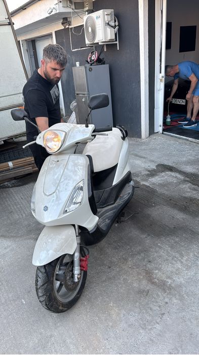Vand scuter Piaggio 50cm