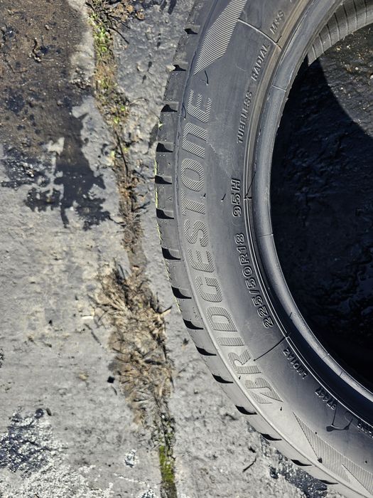 225 50 18 Bridgestone m+s RFC