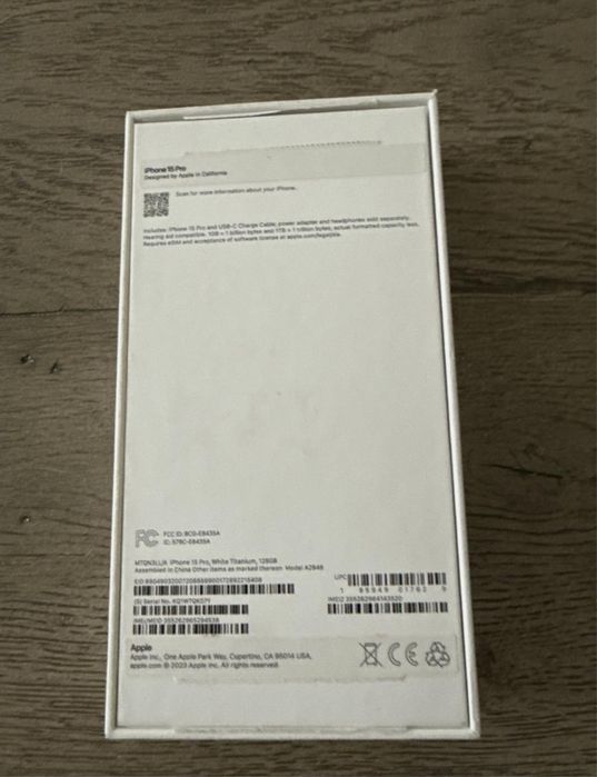 Apple iPhone 15 Pro 128GB, Deblocat, Alb Titan - Stare Excelentă